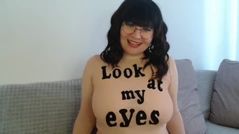 Snapshot of _lalilu_ chatting on 02.17.25 _lalilu_ online show from 02.17.25