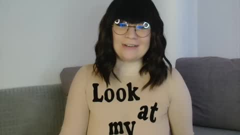 Snapshot of _lalilu_ chatting on 02.24.25 _lalilu_ online show from 02.24.25