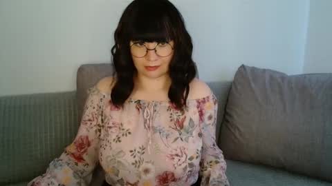 Snapshot of _lalilu_ chatting on 10.25.25 _lalilu_ online show from 10.25.25