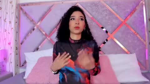 Lanna  online show from 01.23.25