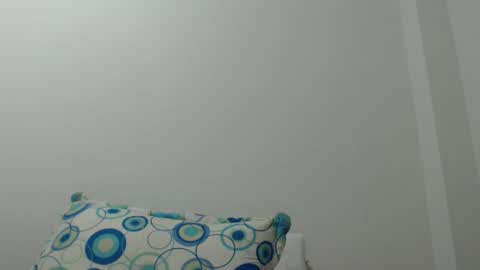 Lauren 3 online show from 12.15.24