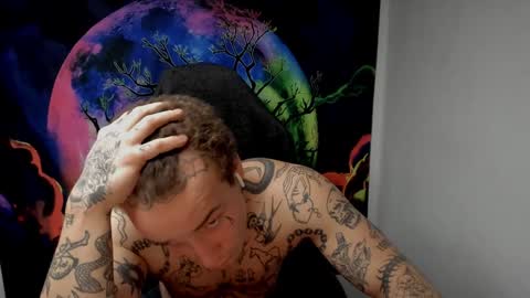 Layne online show from 12.11.24