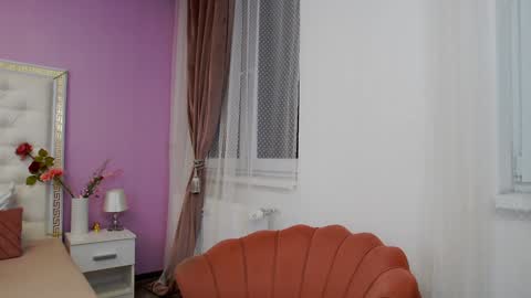 Lena Paul online show from 02.07.25