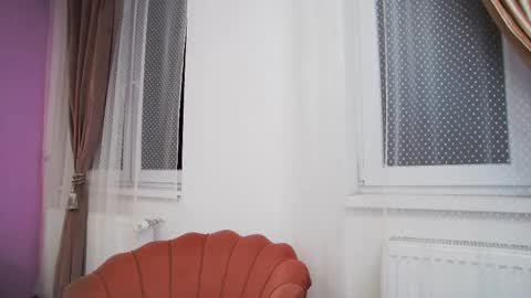 Lena Paul online show from 03.05.25