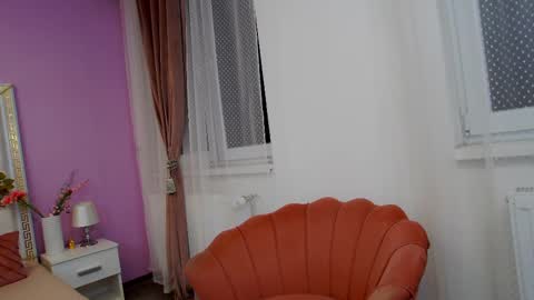 Lena Paul online show from 03.07.25