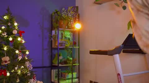 Salome Kelch online show from 12.15.25