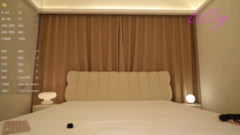 _lillilly_ online show from 01.18.26