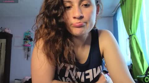 Lindasy online show from 11.18.25