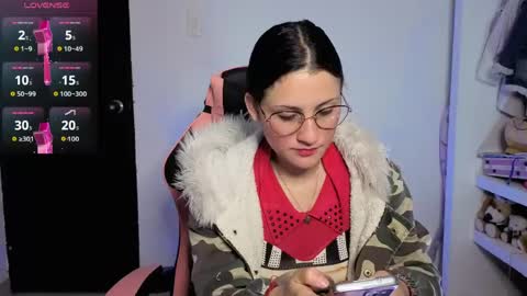Snapshot of _lindasy_ chatting on 05.28.26 Lindasy online show from 05.28.26