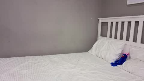 Emma online show from 10.27.25