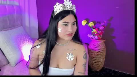 Ivy 3 online show from 12.04.25