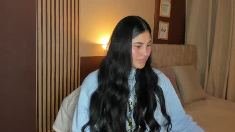 Ivy 3 online show from 04.14.26