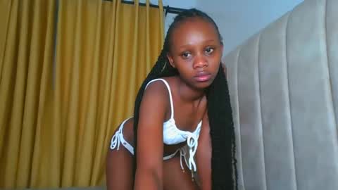 Littlevenus online show from 10.14.25