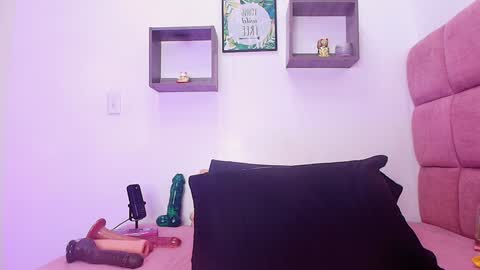 Lorrayne online show from 01.25.25