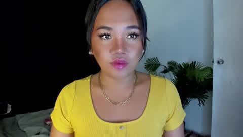 _lovelyyan69_ online show from 12.22.25