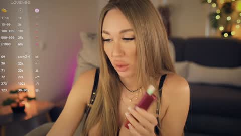 Snapshot of _lovly chatting on 10.27.25 Melanie online show from 10.27.25