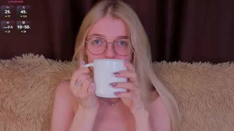 Snapshot of _luckybet_ chatting on 10.29.25 Monica online show from 10.29.25