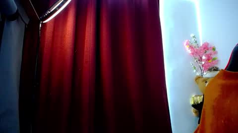 _luna10 online show from 12.13.25