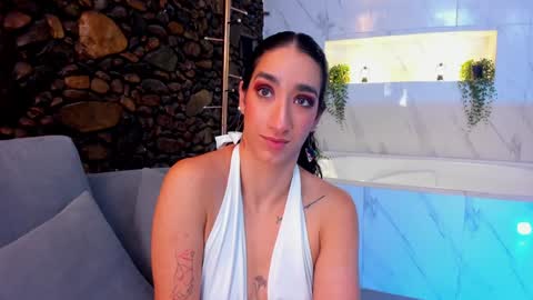  Luna  online show from 02.04.25