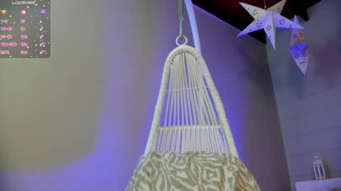  Luna  online show from 02.24.25