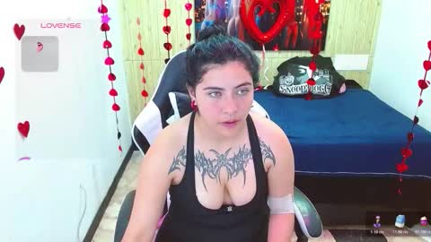 Snapshot of _luna_torres chatting on 02.26.26 luna torres online show from 02.26.26