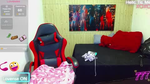 luna torres online show from 04.17.26