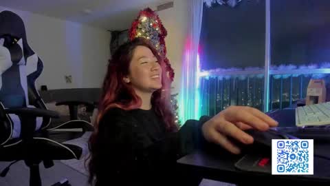 Snapshot of _lunaa__ chatting on 12.05.24 _lunaa__ online show from 12.05.24