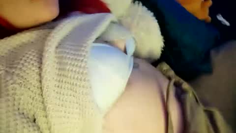 Snapshot of _lunaa__ chatting on 12.28.24 _lunaa__ online show from 12.28.24