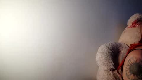 Snapshot of _lunaa__ chatting on 01.05.25 _lunaa__ online show from 01.05.25