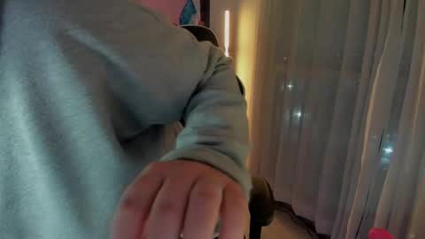 Snapshot of _lunaa__ chatting on 01.15.25 _lunaa__ online show from 01.15.25