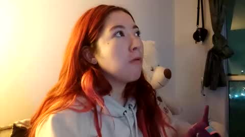 Snapshot of _lunaa__ chatting on 02.11.25 _lunaa__ online show from 02.11.25