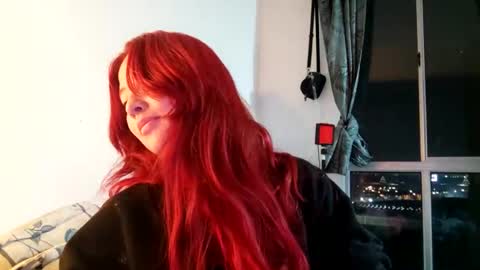 Snapshot of _lunaa__ chatting on 03.05.25 _lunaa__ online show from 03.05.25