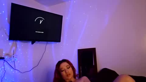 Snapshot of _lunaa__ chatting on 10.09.25 _lunaa__ online show from 10.09.25