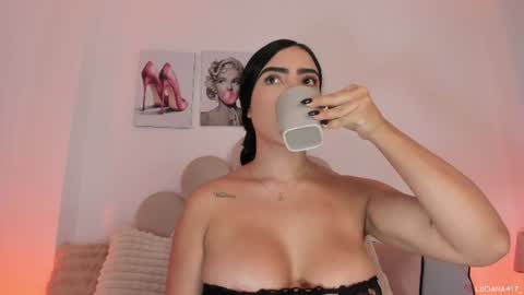Snapshot of _luuciana_ chatting on 06.12.26 _luuciana_ online show from 06.12.26