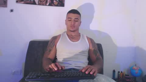 Snapshot of _luxury_23 chatting on 02.04.25 STIVEN online show from 02.04.25