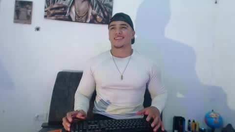 Snapshot of _luxury_23 chatting on 02.22.25 STIVEN online show from 02.22.25