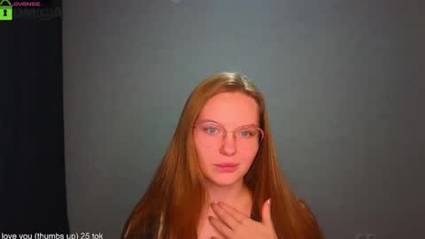 Welcome guys  Pleasure to see you all here  My name is Lysafeta and MichaelaTip menu is active Private is open  online show from 09.29.25
