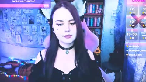 Mia online show from 04.13.26