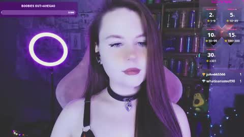 Mia online show from 07.04.26