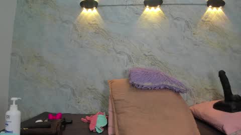 Maddy online show from 12.23.24