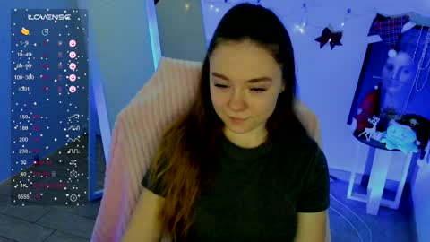 Snapshot of _margoqueen_ chatting on 01.12.25 Margo online show from 01.12.25