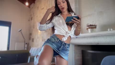 Snapshot of _mariarty_ chatting on 10.01.25 Marie - -25 discount online show from 10.01.25