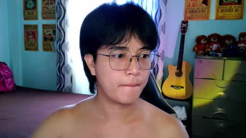 MAX Dont forget to follow online show from 12.22.25