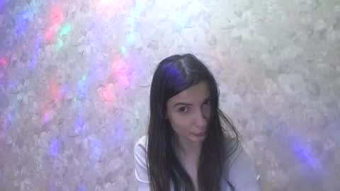 me0w me0w online show from 12.13.24