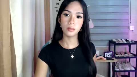 Melly online show from 04.28.26