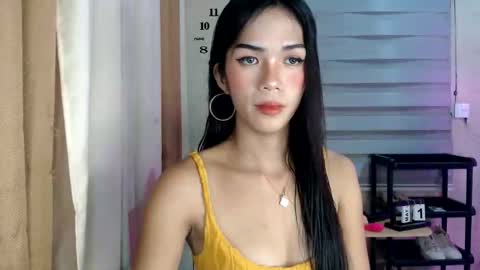 Melly online show from 05.12.26