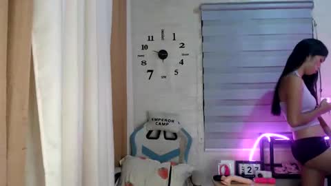 Melly online show from 05.27.26