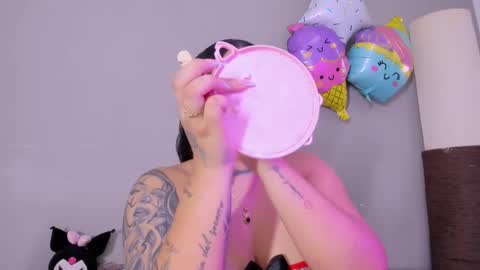 Snapshot of _melodyblossom_ chatting on 11.03.25 _melodyblossom_ online show from 11.03.25