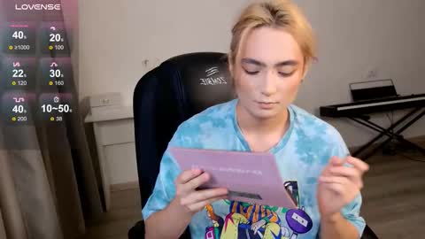 _meow_neko_ online show from 01.07.26