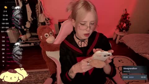 Snapshot of _meowmiko__ chatting on 01.12.25 miko3 online show from 01.12.25